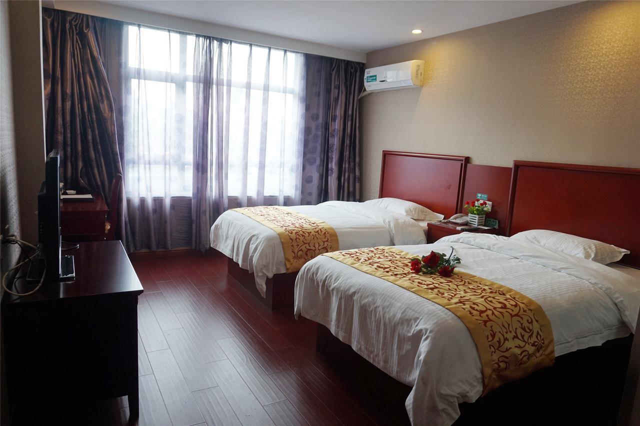 Greentree Inn Anhui Fuyang Yijing International North Door Busniess Hotel Esterno foto